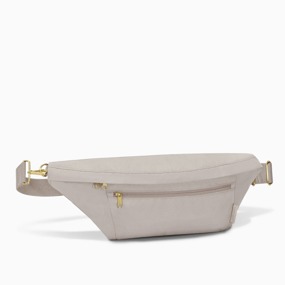 Canvelle Oversized Classic Fanny Pack